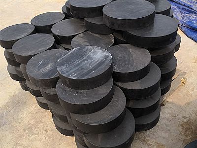 临安区板式橡胶支座由若干层橡胶片与薄钢板经加压硫化